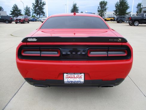 Used 2021 Dodge Challenger R/T Scat Pack RWD image 5