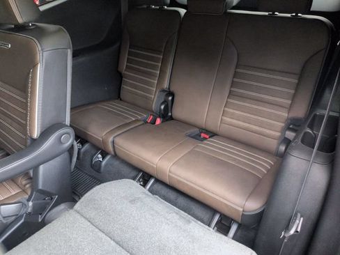 Used 2026 GMC Acadia Denali Ultimate w/ LPO, All-Weather Package FWD image 31