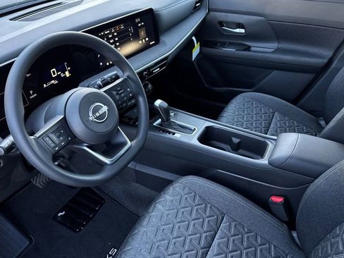 New 2026 Nissan Kicks SV w/ SV Premium Package image 8