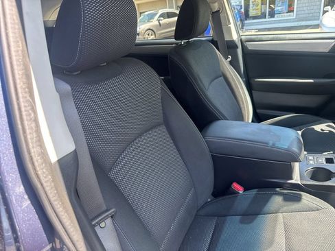 Used 2017 Subaru Outback 2.5i Premium AWD/4WD image 39