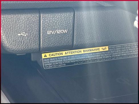 Used 2020 Toyota Camry XLE w/ Navigation Package AWD/4WD image 33