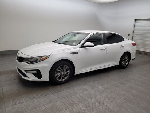 Used 2019 Kia Optima LX FWD image 2