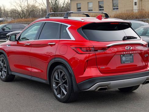 Used 2019 INFINITI QX50 Essential w/ Sensory Package image 5