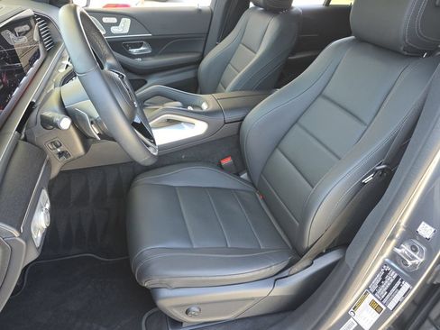Used 2025 Mercedes-Benz GLE 450 4MATIC Coupe image 11