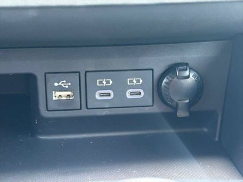 Certified 2026 Toyota Highlander XLE AWD/4WD image 34