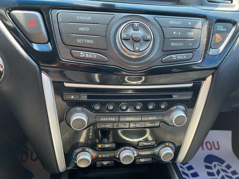 Used 2013 Nissan Pathfinder SV w/ Cargo Pkg image 31