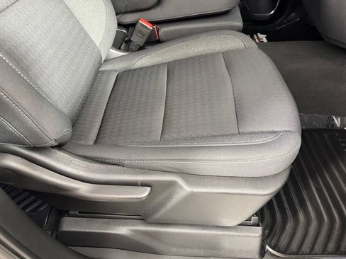 Used 2023 Chevrolet Silverado 1500 LT AWD/4WD image 39