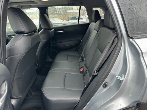 Used 2025 Toyota Corolla Cross XLE image 18