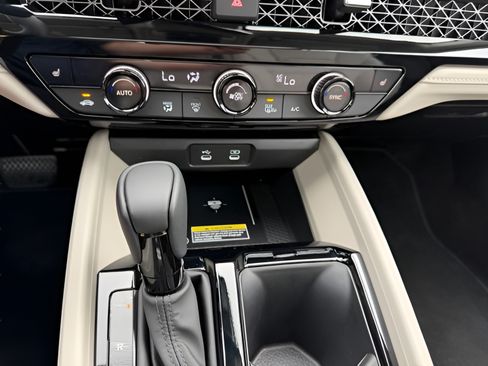 Used 2025 Honda Accord EX-L image 18