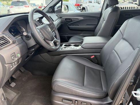 Certified 2024 Honda Passport EX-L image 18