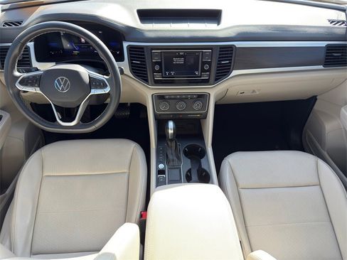 Used 2023 Volkswagen Atlas SE image 22