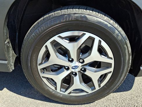 Certified 2024 Subaru Forester Premium AWD/4WD image 9