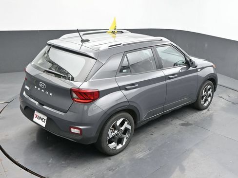 Used 2025 Hyundai Venue SEL FWD image 34