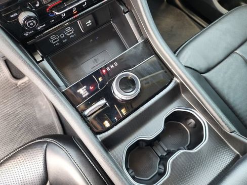 Used 2024 Jeep Grand Cherokee L Limited w/ Luxury Tech Group II AWD/4WD image 19