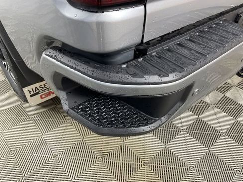 New 2026 GMC Sierra 2500 Denali w/ Denali Reserve Package AWD/4WD image 17