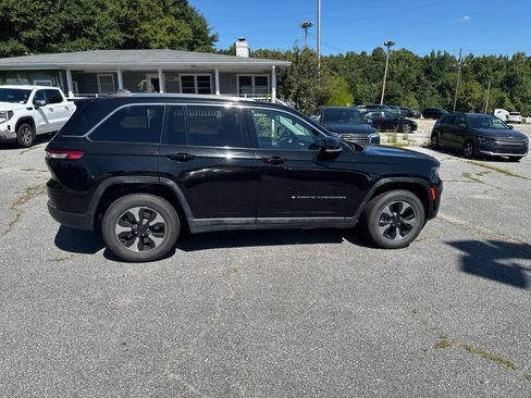 Used 2024 Jeep Grand Cherokee Limited 4xe AWD/4WD image 5
