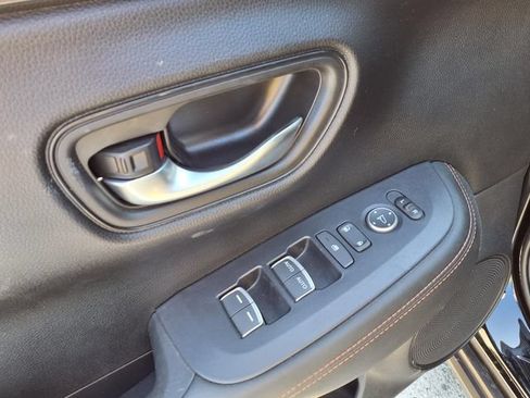 Used 2024 Honda HR-V Sport image 16