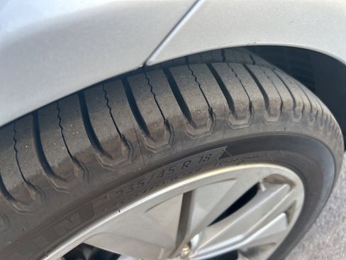 Used 2020 Jaguar XE S image 3