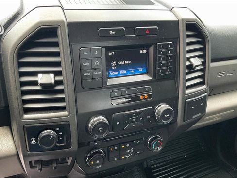 Used 2017 Ford F250 XL w/ Power Equipment Group AWD/4WD image 10
