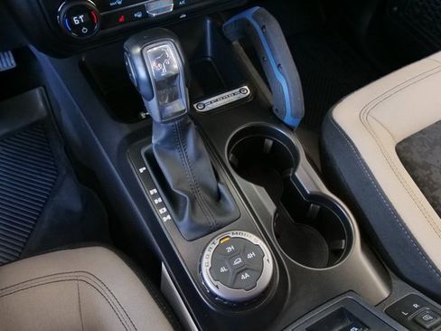 Used 2021 Ford Bronco Wildtrak image 22