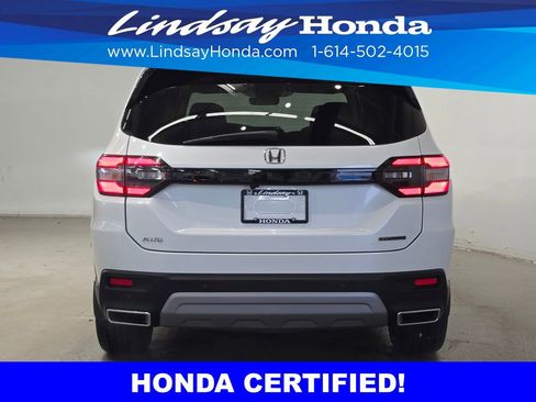 Certified 2024 Honda Pilot Touring image 5
