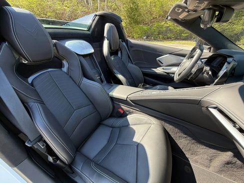 Used 2023 Chevrolet Corvette Stingray 3LT Z51 PERFORMANCE P w/ Z51 Performance Package image 30