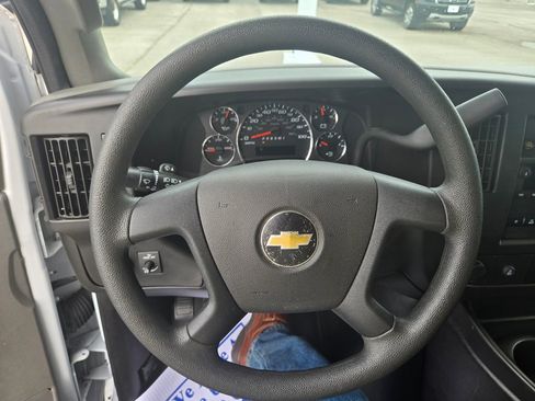 Used 2021 Chevrolet Express 2500 RWD image 11