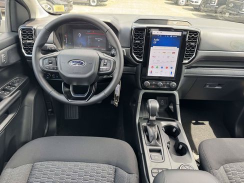 New 2026 Ford Ranger XLT w/ Black Appearance Package AWD/4WD image 12