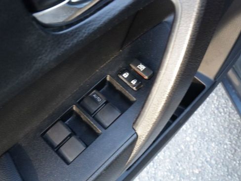 Used 2016 Toyota Corolla S image 19