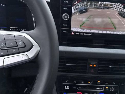 New 2026 Volkswagen Jetta SE FWD image 26