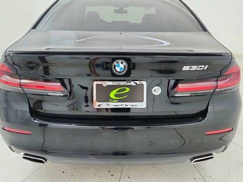 Used 2021 BMW 530i w/ Convenience Package image 12