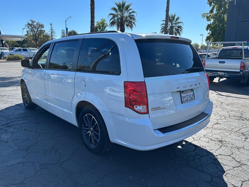 Used 2017 Dodge Grand Caravan GT FWD image 5
