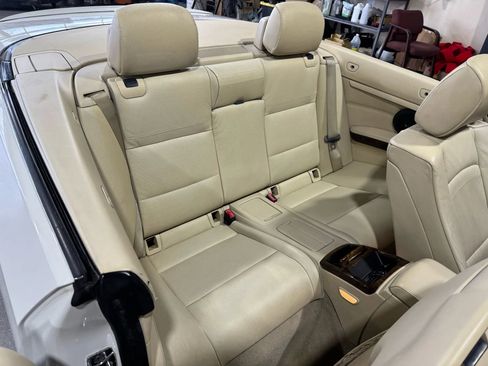 Used 2008 BMW 328i Convertible image 24