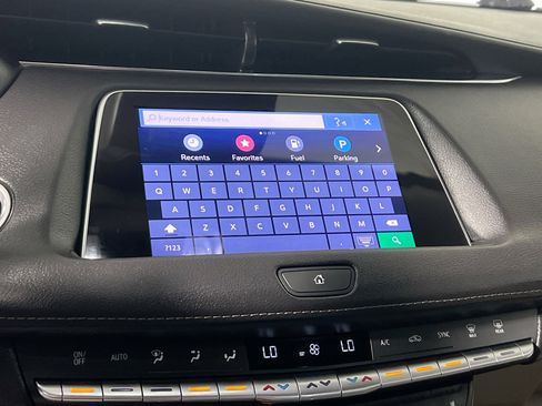 Used 2022 Cadillac XT4 Premium Luxury w/ Enhanced Visibility Package FWD image 28