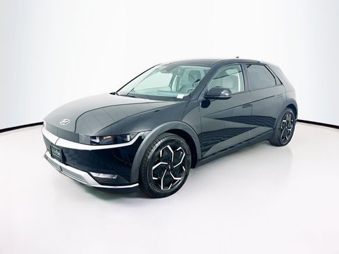 Used 2024 Hyundai Ioniq 5 SEL RWD image 3