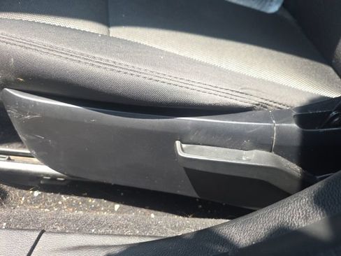 Used 2013 Dodge Avenger SE FWD image 20