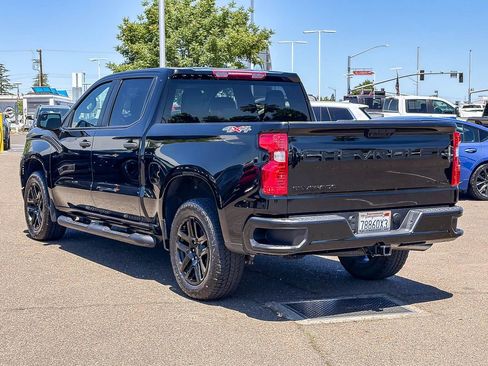 Used 2024 Chevrolet Silverado 1500 Custom w/ Turbomax Blackout Package AWD/4WD image 2