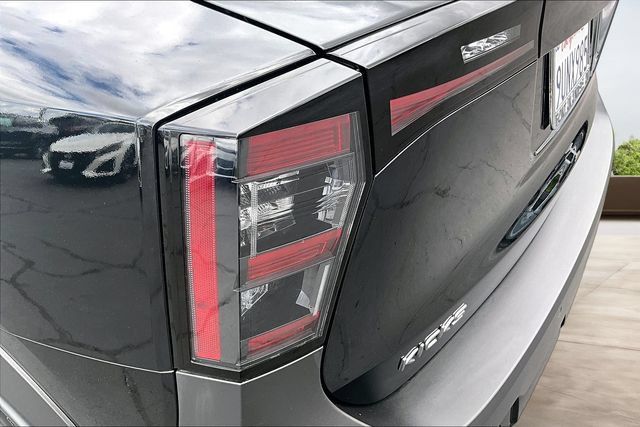 Certified 2025 Nissan Kicks SR FWD image 22
