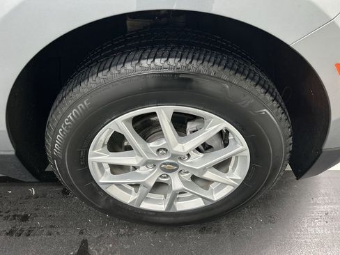 Used 2024 Chevrolet Equinox LT w/ LPO, Floor Liner Package AWD/4WD image 8