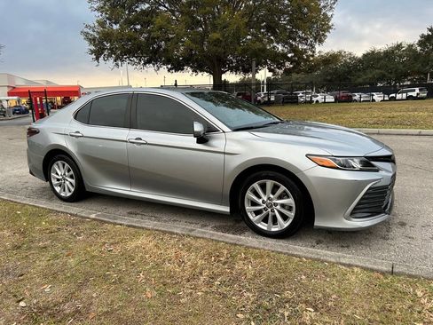 Certified 2023 Toyota Camry LE image 7