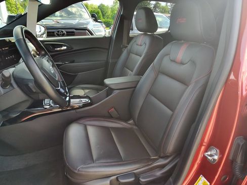 Used 2024 Chevrolet Trax RS w/ Driver Confidence Package FWD image 9