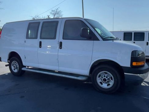 Used 2024 GMC Savana 2500 w/ Driver Convenience Package image 2