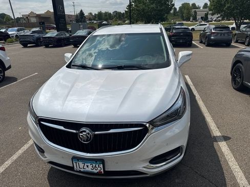 Used 2021 Buick Enclave Premium w/ Surround and Sites Package AWD/4WD image 3