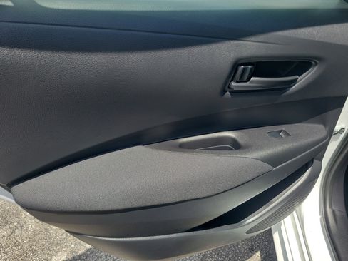 Certified 2025 Toyota Corolla LE FWD image 12