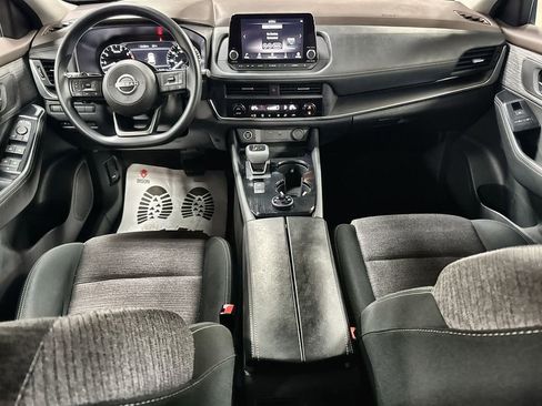 Used 2023 Nissan Rogue SV image 25