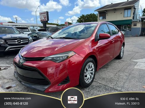 Used 2019 Toyota Corolla LE FWD image 1