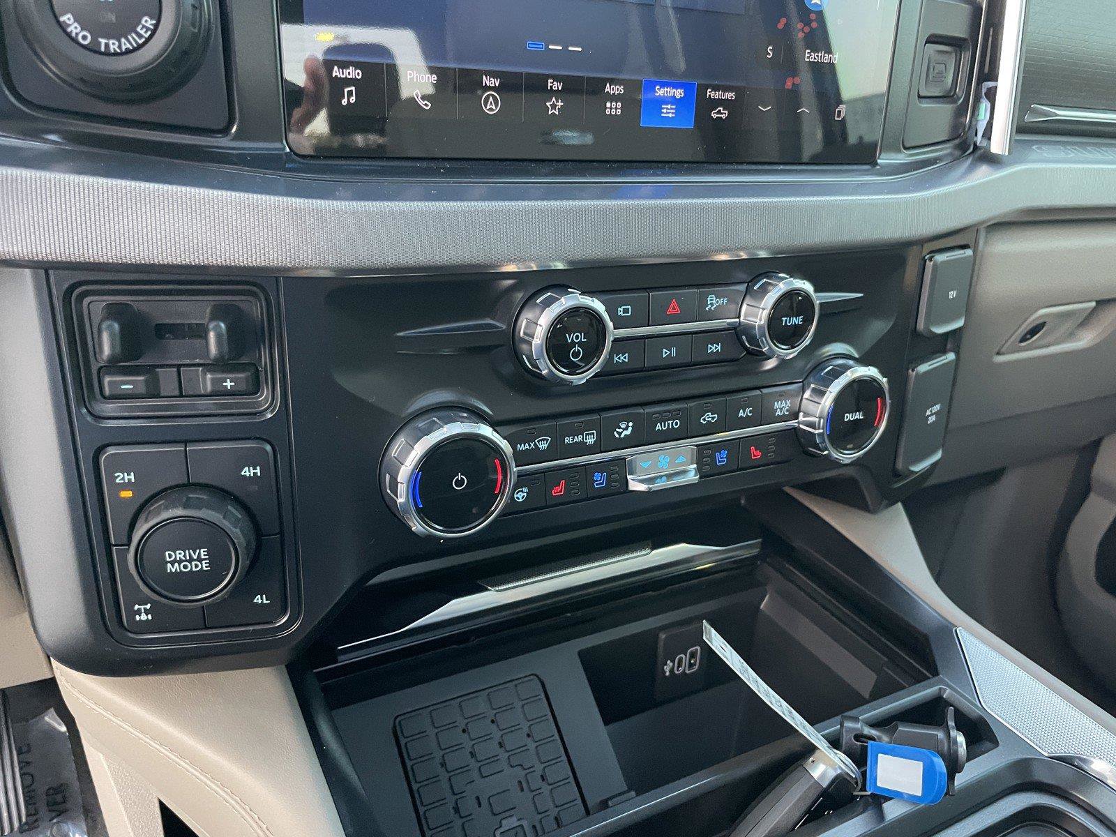 New 2026 Ford F250 Platinum w/ Platinum Plus Package AWD/4WD image 21