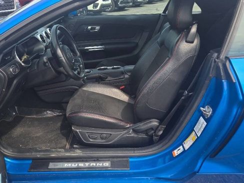 Used 2020 Ford Mustang GT Premium w/ Equipment Group 401A RWD image 28