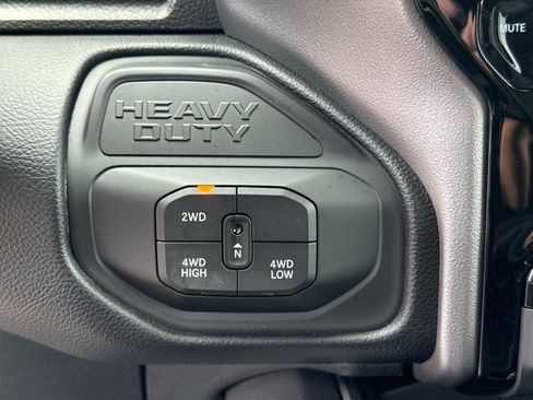 Used 2026 RAM 5500 4x4 Crew Cab w/ Laramie Trim Package image 30