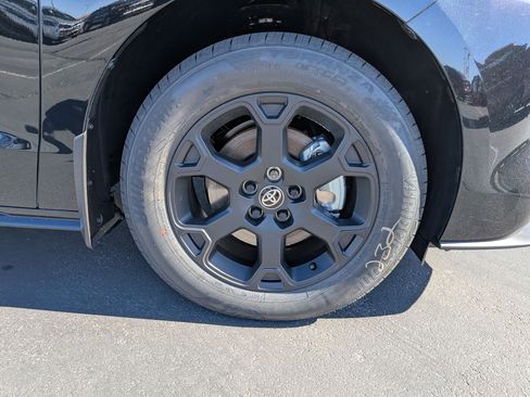 New 2026 Toyota Sienna XLE Woodland Edition image 28